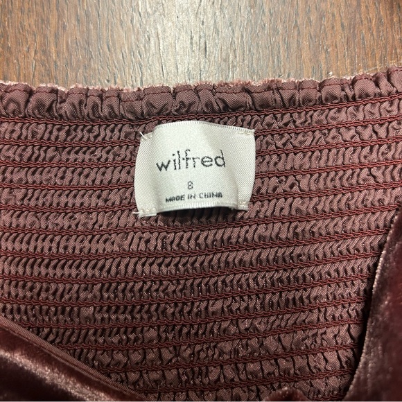 Wilfred Velvet Crop Top in Burgundy - Picture 11 of 12